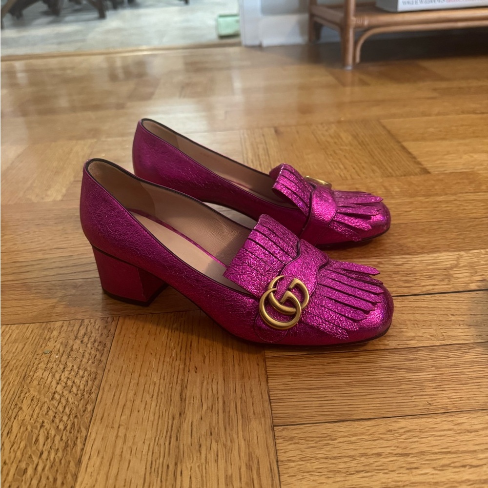 Gucci Pink Crinkled Leather GG Marmont Block Heel Pumps